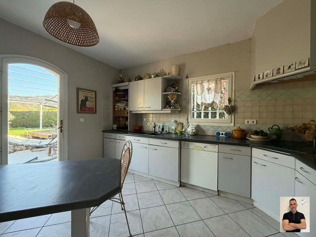 TRETS Propriétés 190M² sur 4000M² de terrain 16
