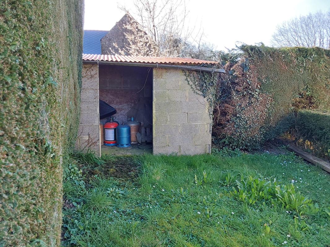 LE QUILLIO Maison Le Quillio 6 pièce(s) 85 m2 16