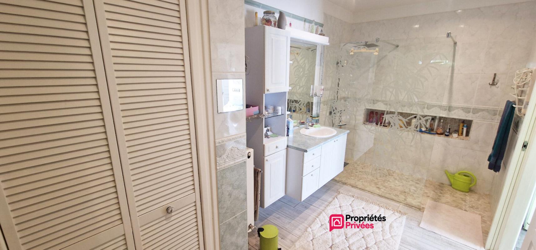 FONTGUENAND Très belle maison rénovée de 133 m² - 5 pièces - terrasses - dépendances - grange  et jardin arboré 10