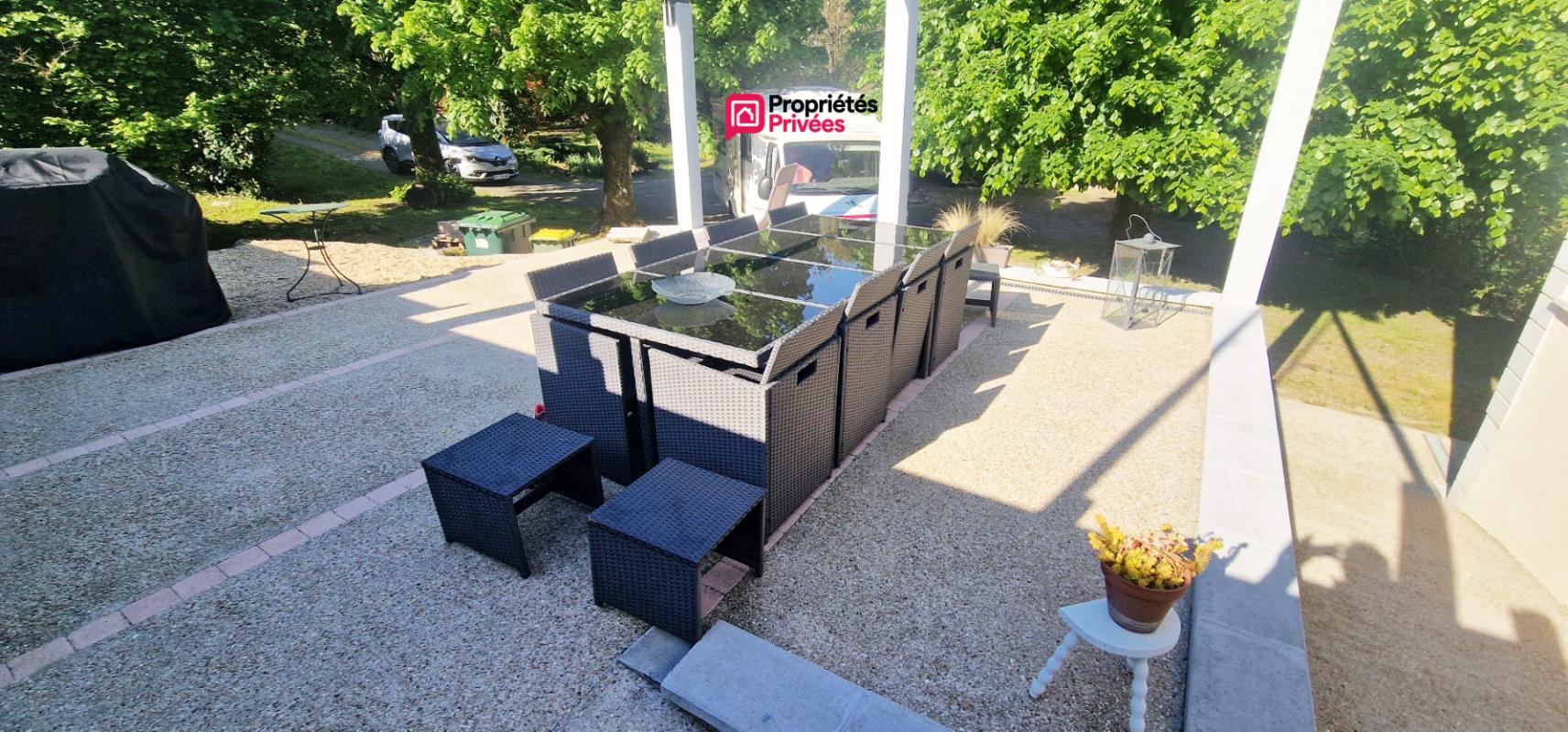 FONTGUENAND Très belle maison rénovée de 133 m² - 5 pièces - terrasses - dépendances - grange  et jardin arboré 12