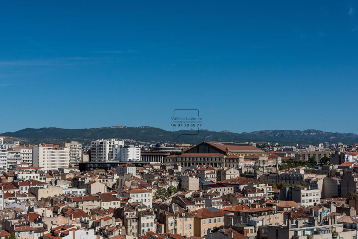 MARSEILLE-1ER-ARRONDISSEMENT Marseille (13001) - BOURSE - VIEUX PORT - Exclusivité - VIAGER OCCUPE ? STUDIO ETAGE ELEVE et VUE IMPRENABLE 12