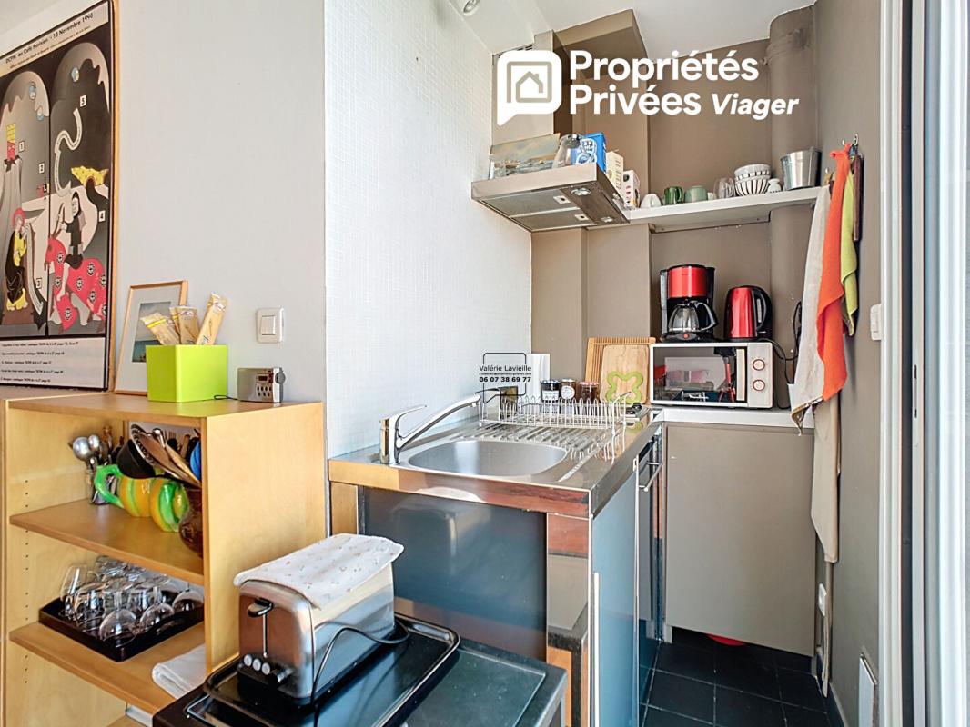 MARSEILLE-1ER-ARRONDISSEMENT Marseille (13001) - BOURSE - VIEUX PORT - Exclusivité - VIAGER OCCUPE ? STUDIO ETAGE ELEVE et VUE IMPRENABLE 7