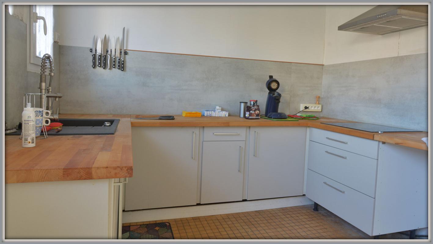 VARENNES-SUR-SEINE À VENDRE  Maison de plain-pied 73 m² avec garage et jardin 5