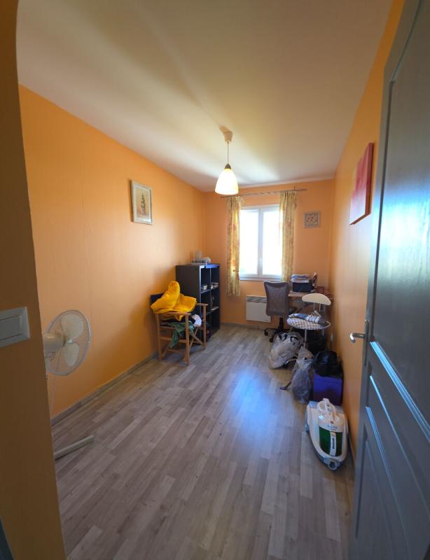 LES TOURRETTES Maison avec jardin et garage 8