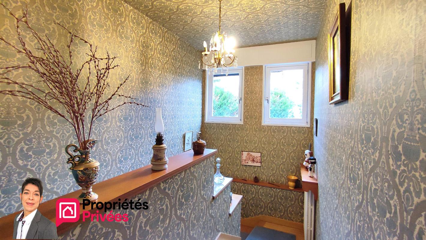 THIZY THIZY-LES-BOURGS (69240) Maison individuelle 218 m² habitables, terrain 2000 m², 4 chambres, garages, annexes 12