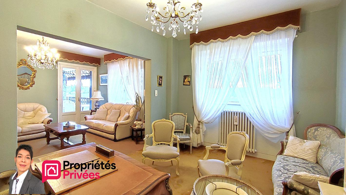 THIZY THIZY-LES-BOURGS (69240) Maison individuelle 218 m² habitables, terrain 2000 m², 4 chambres, garages, annexes 6