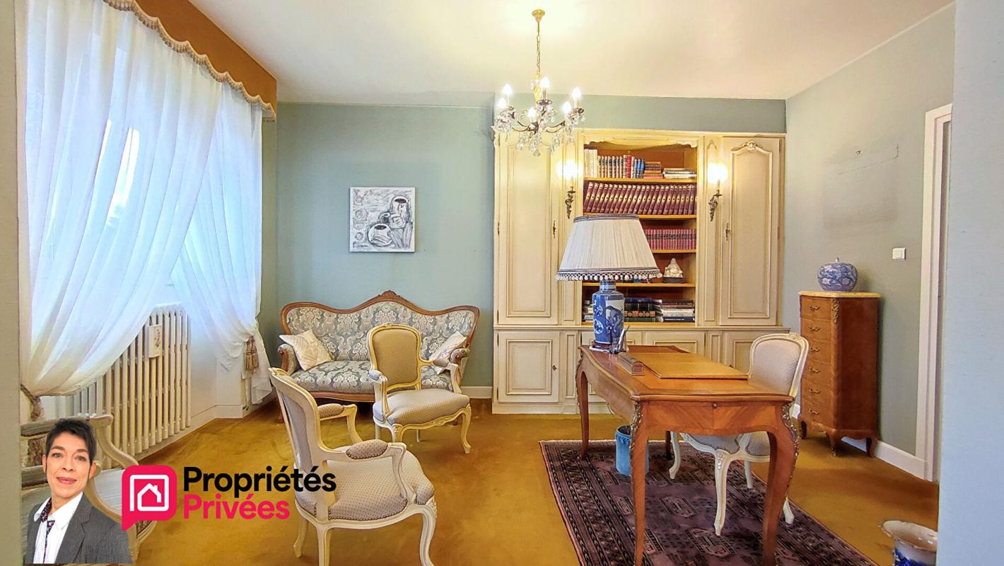 THIZY THIZY-LES-BOURGS (69240) Maison individuelle 218 m² habitables, terrain 2000 m², 4 chambres, garages, annexes 7