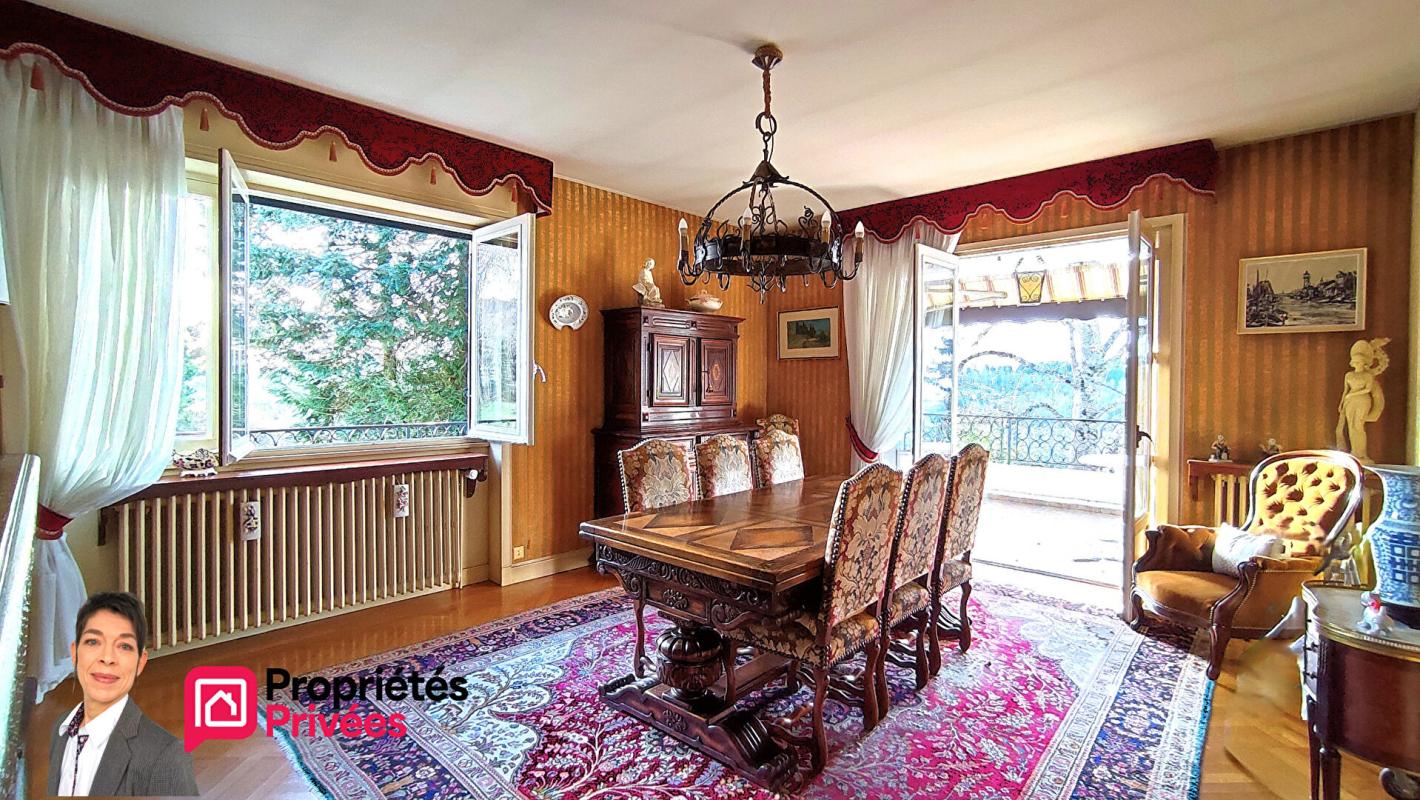 THIZY THIZY-LES-BOURGS (69240) Maison individuelle 218 m² habitables, terrain 2000 m², 4 chambres, garages, annexes 9