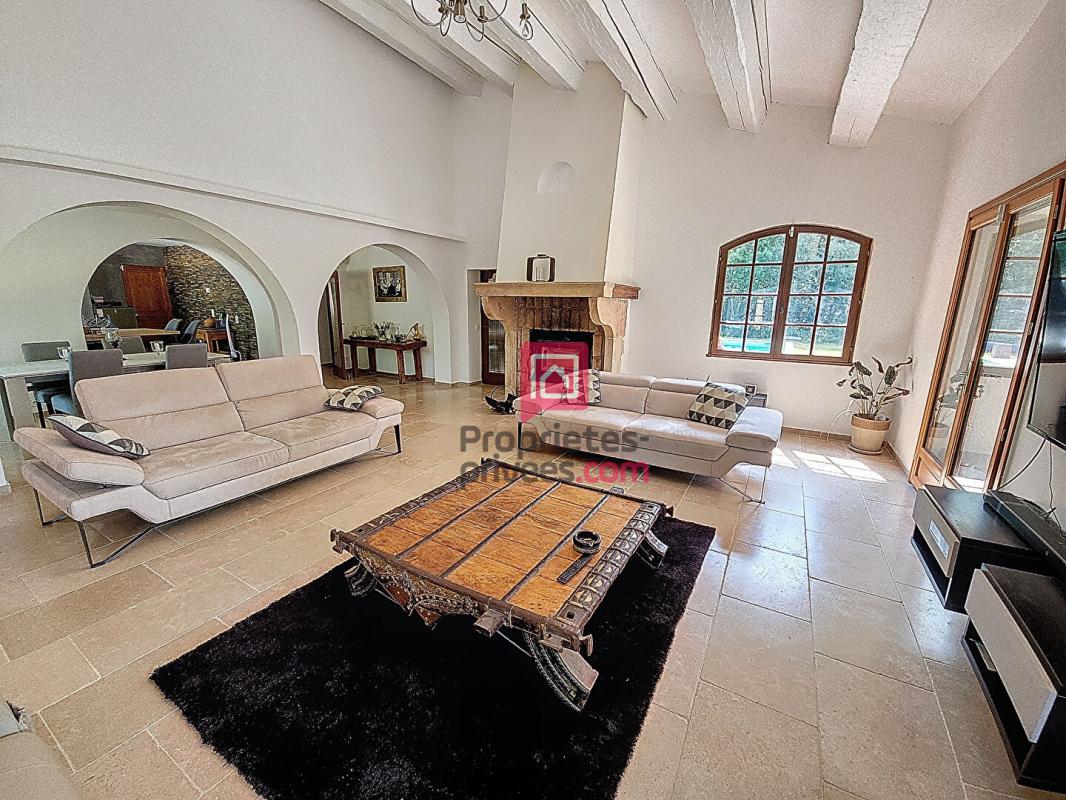 LA MOTTE Villa de caractère- La Motte 9 pièces-226 m2- PISCINE- GARAGE 1