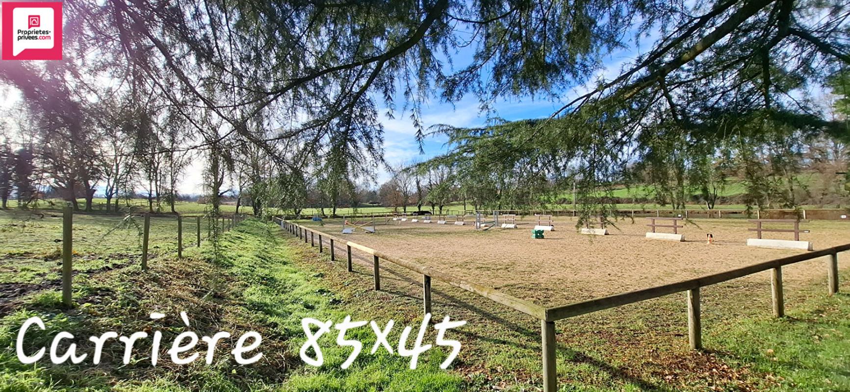 SAINT-ANDRE-D'HUIRIAT Propriété équestre  dans l 'Ain sur 11 hectares 4