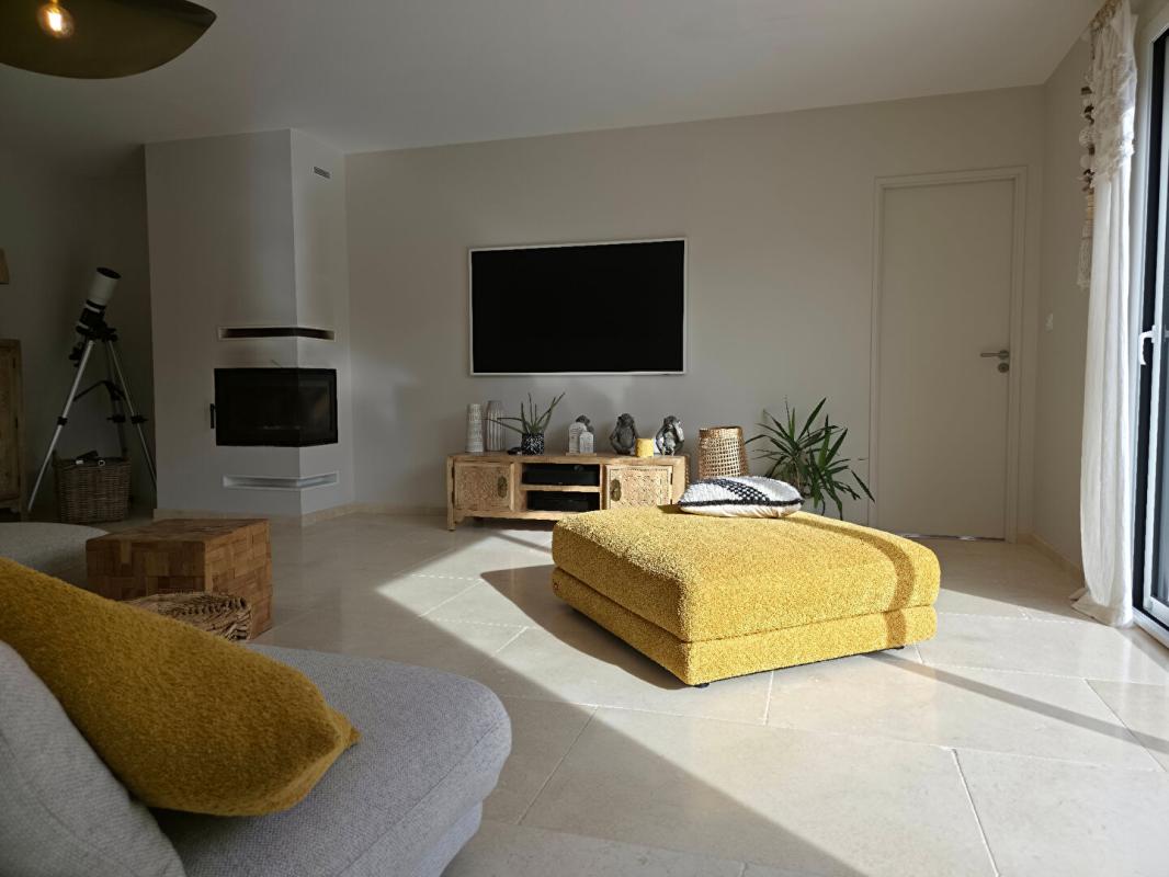 OLLIOULES Maison Ollioules 5 pièce(s) 164 m2 989000 EUR 10