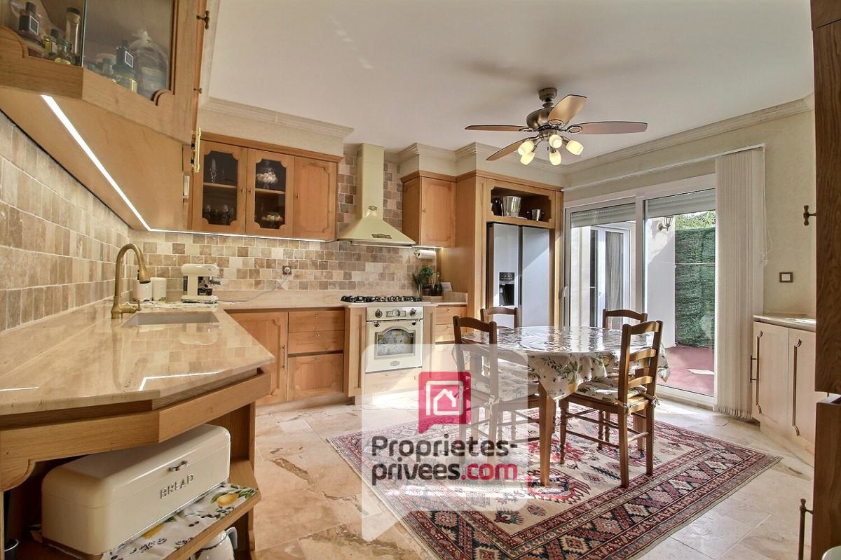 AMILLY AMILLY 45200 - Secteur Viroy - A VENDRE BELLE MAISON CONTEMPORAINE RECENTE de PLAIN-PIED 3 CHAMBRES + STUDIO INDEPENDANT, TERRAIN CLOS 950 m2 3