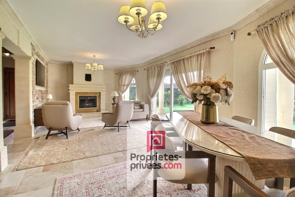 AMILLY AMILLY 45200 - Secteur Viroy - A VENDRE BELLE MAISON CONTEMPORAINE RECENTE de PLAIN-PIED 3 CHAMBRES + STUDIO INDEPENDANT, TERRAIN CLOS 950 m2 4