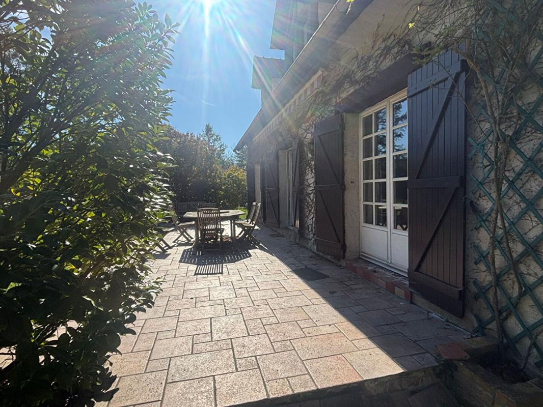 NOUAN-LE-FUZELIER Maison solognote au coeur d'un environnement calme et arboré 15