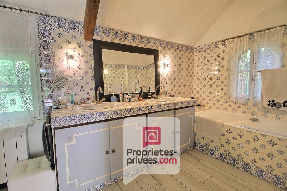 MONTARGIS 1h30 de PARIS - SPACIEUSE PROPRIETE, DEPENDANCE, SPA et JACUZZI - MAGNIFIQUE PARC de 7000 m2 environ 12