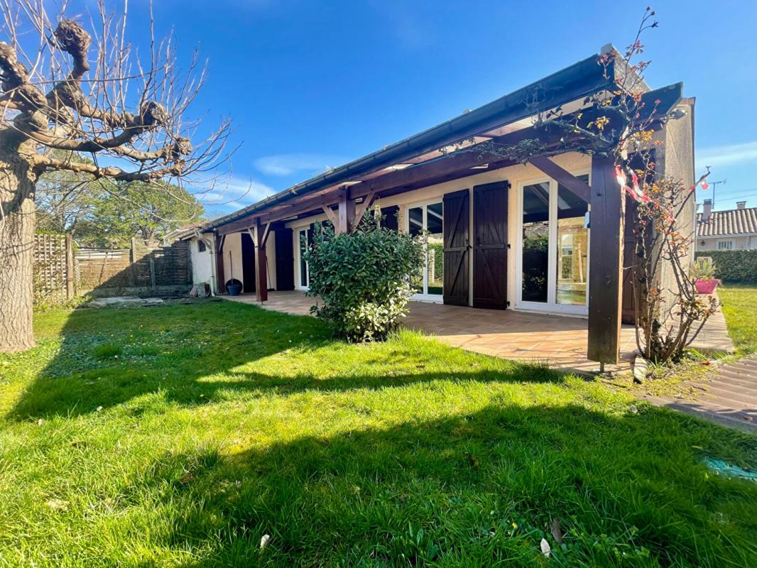 CESTAS Maison Cestas 5 pièce(s) 100 m2 + garage 30 m2 1