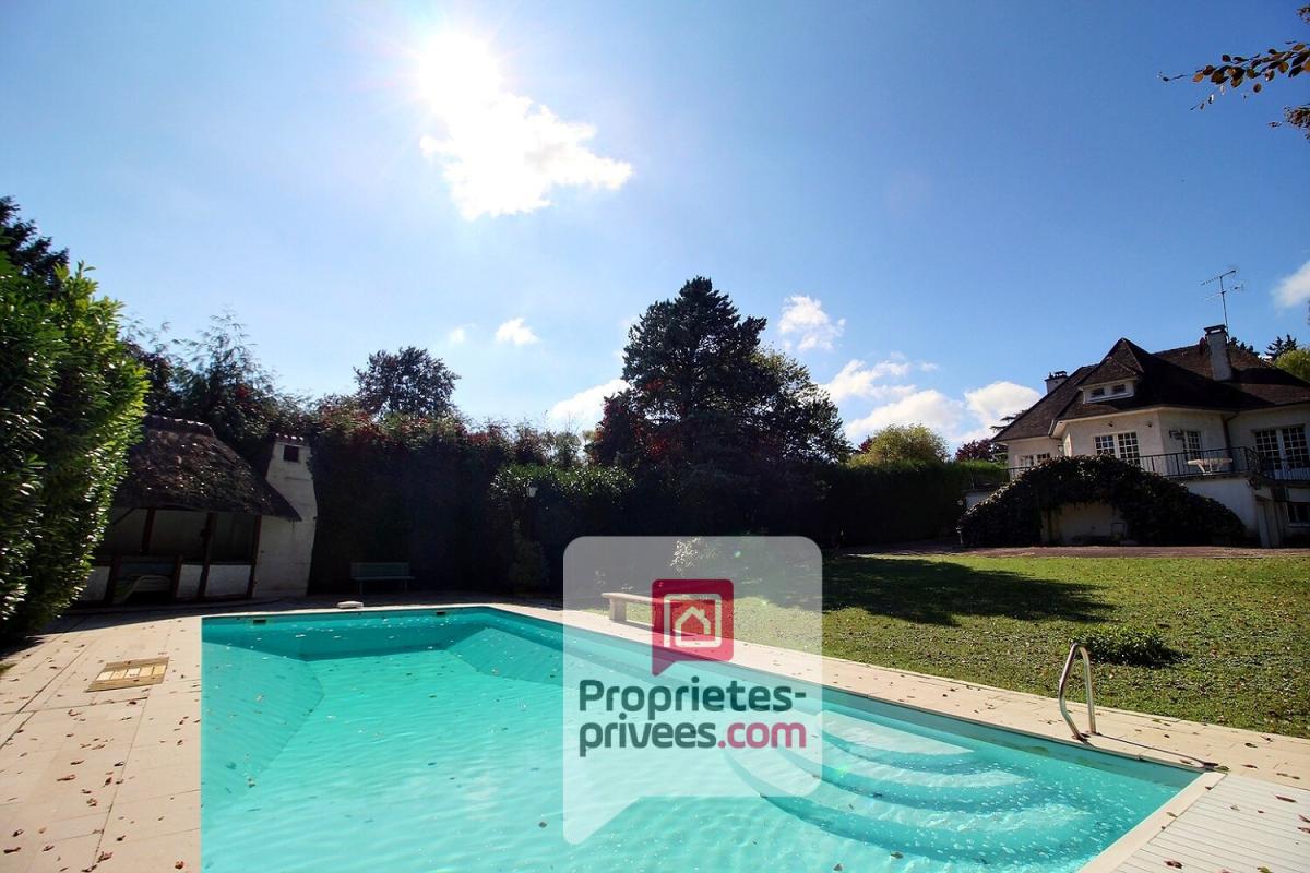 AMILLY A VENDRE Secteur recherché AMILLY - SPACIEUSE MAISON, PISCINE, JARDIN, ACCES  PRIVATIF AU CANAL DE BRIARE 17