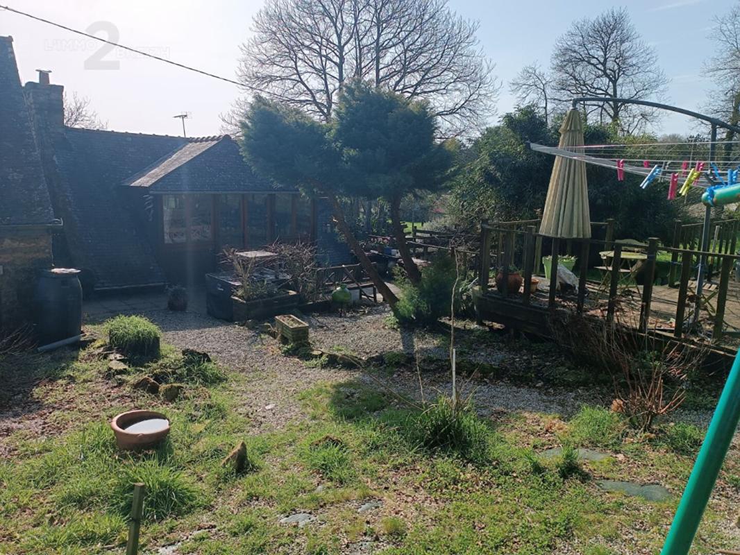 LANGOELAN Maison avec seconde habitation cottage 8 pièces  140 m² Langoëlan 5