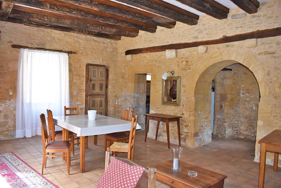 MARCILLAC-SAINT-QUENTIN Demeure de prestige Marcillac Saint Quentin 16 pièce(s) 512 m2 14