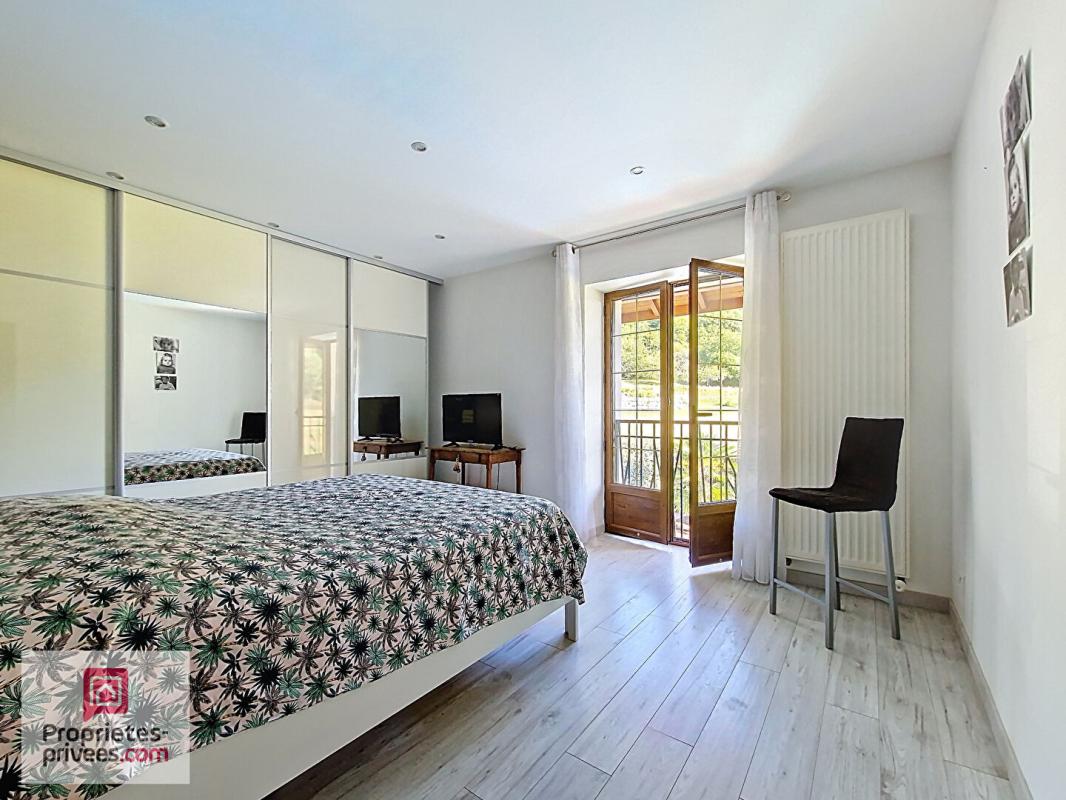 CHAMPAGNEUX Maison Champagneux 5 pièce(s) 156 m2 6