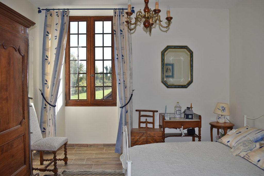 SALIGNAC-EYVIGUES Demeure de prestige Salignac Eyvignes 9 pièce(s) 275 m2 11