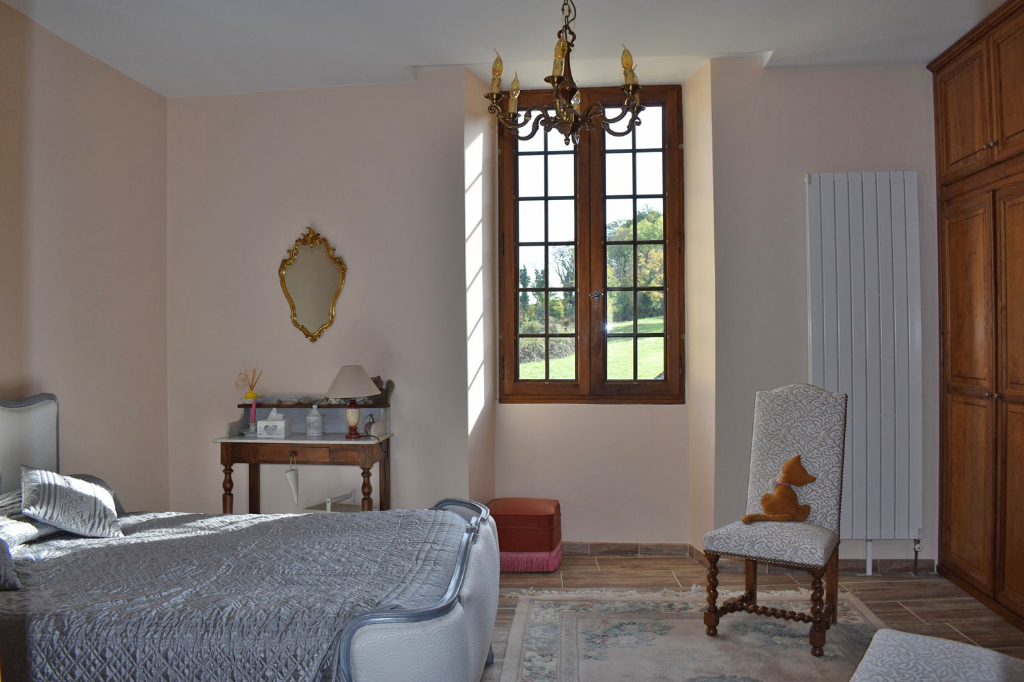 SALIGNAC-EYVIGUES Demeure de prestige Salignac Eyvignes 9 pièce(s) 275 m2 13