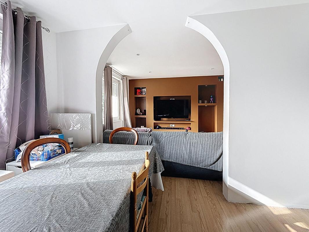 VILLENAVE-D'ORNON Appartement Villenave D Ornon 3 pièce(s) 72 m2 4