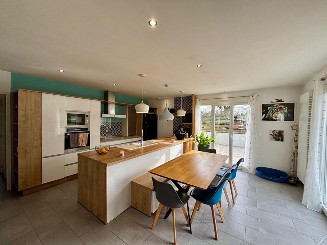 SAINT-BENIN-D'AZY Maison Saint Benin D Azy - 5 pièces 97m² - 3 chambres - plain pied - DPE A 2