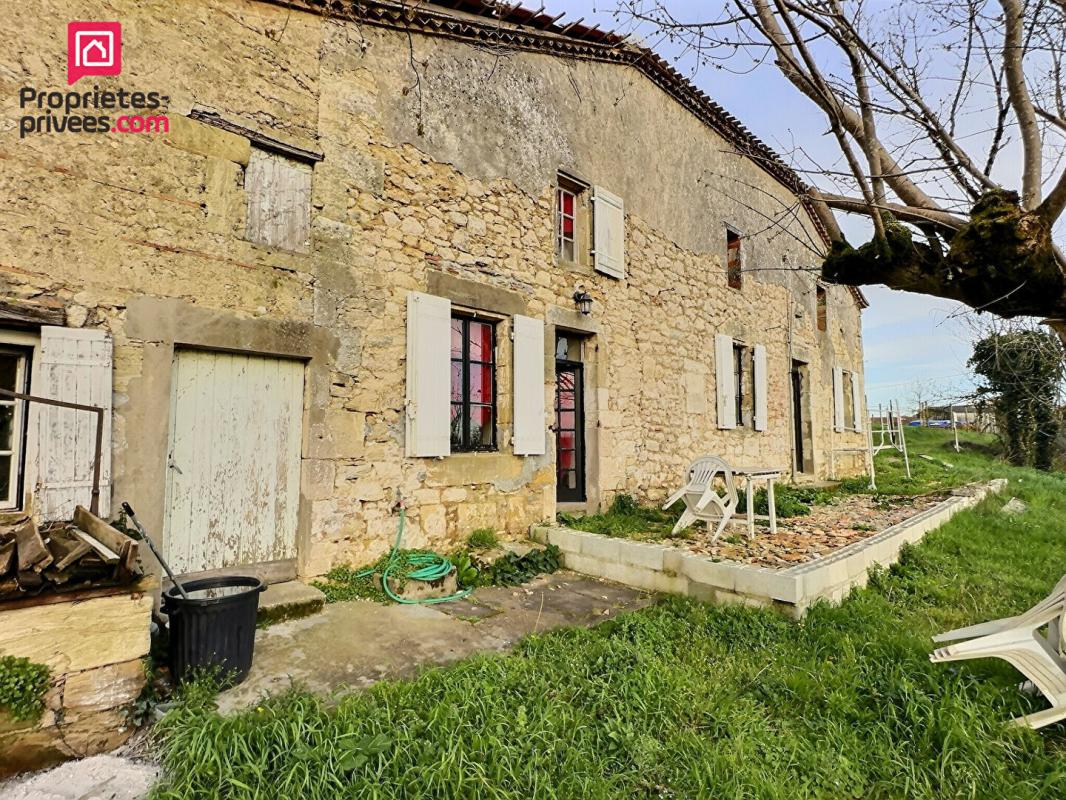 SAINT-MARTIN-PETIT Maison Saint Martin Petit 4 pièces avec grange attenante 2