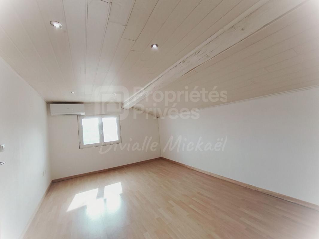 CEPIE Maison Familiale d'Exception de 145 m² avec Piscine Couverte 13