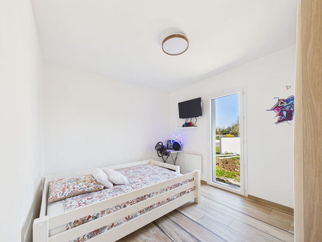 CIVRAY Maison neuve de plain-pied de 129 m 2 secteur Civray, 3 chambres , 1 studio , jardin 9