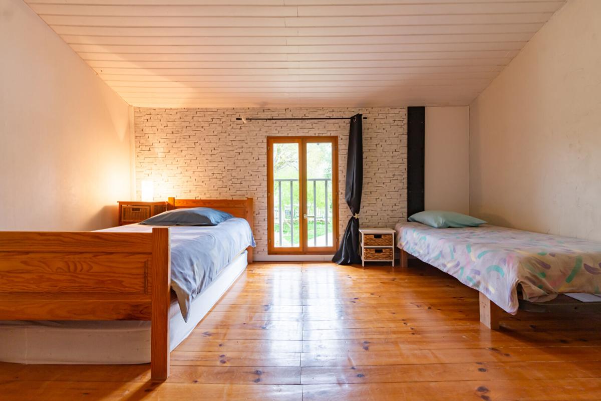 LAURAC 11270 Laurac. Domaine d'exception au coeur du Lauragais . Vue panoramique, calme absolu, sur un terrain de 17 hectares 10