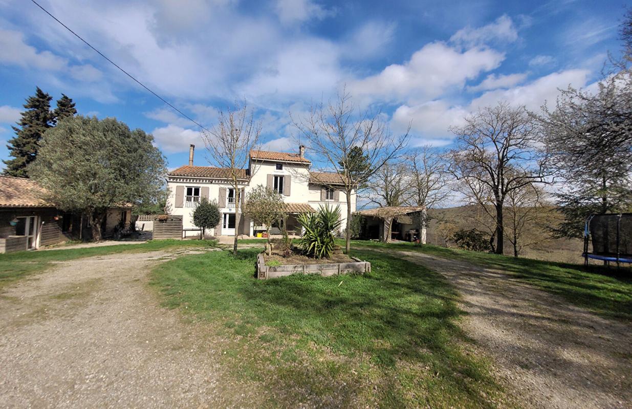 LAURAC 11270 Laurac. Domaine d'exception au coeur du Lauragais . Vue panoramique, calme absolu, sur un terrain de 17 hectares 2