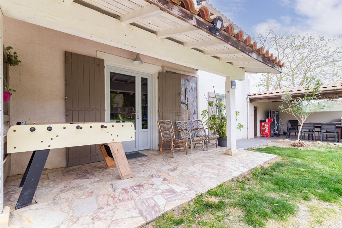 LAURAC 11270 Laurac. Domaine d'exception au coeur du Lauragais . Vue panoramique, calme absolu, sur un terrain de 17 hectares 4