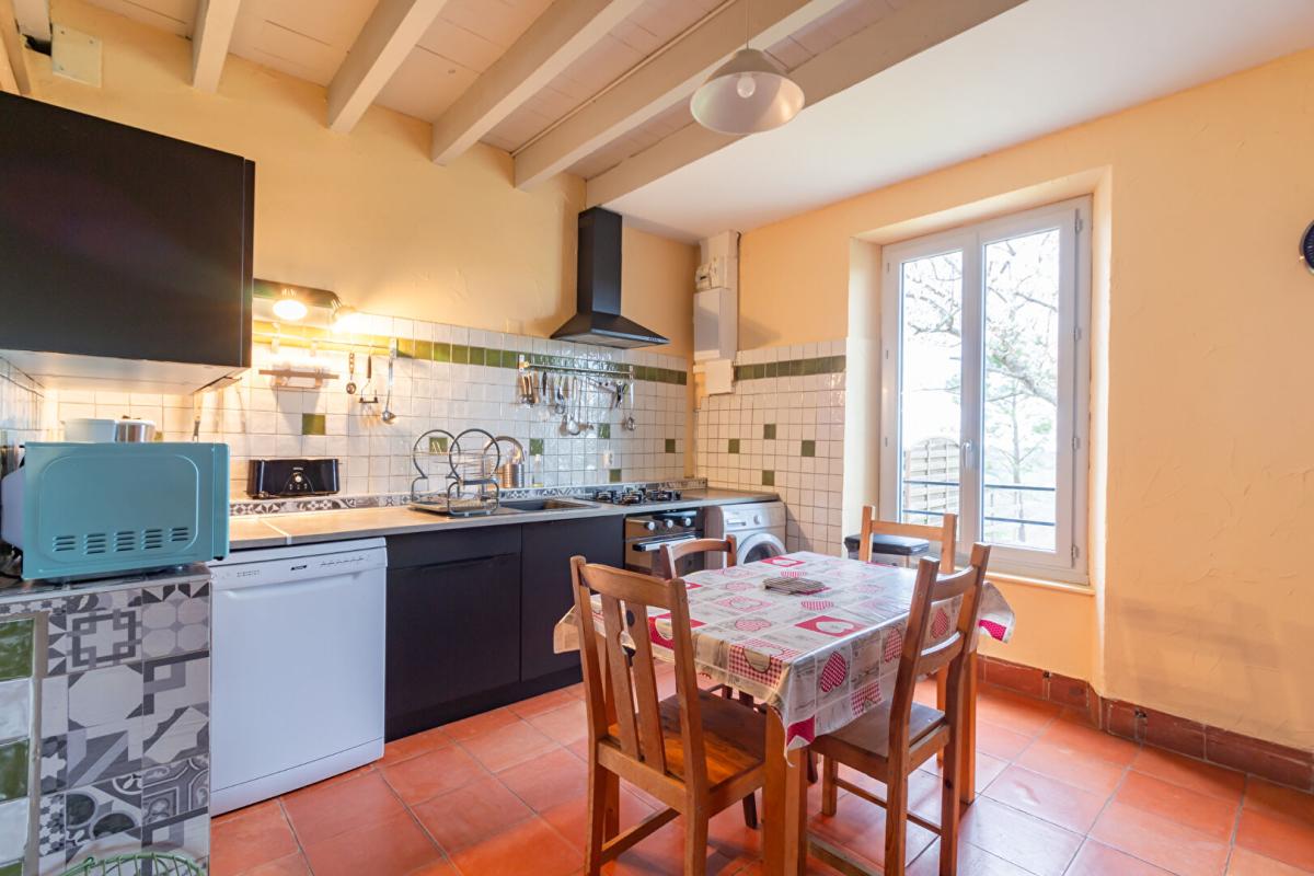 LAURAC 11270 Laurac. Domaine d'exception au coeur du Lauragais . Vue panoramique, calme absolu, sur un terrain de 17 hectares 7