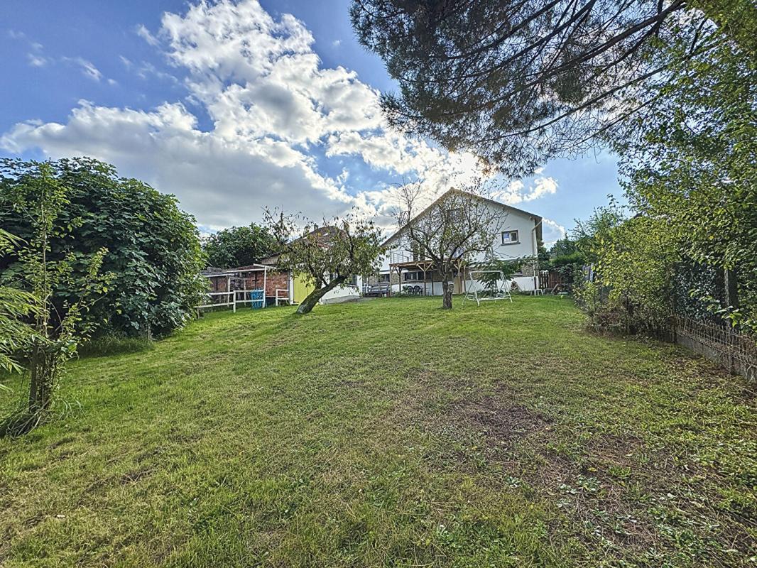 IGNY Grande maison indépendante avec dépendance pro et garage haute capacité 3m hauteur 10