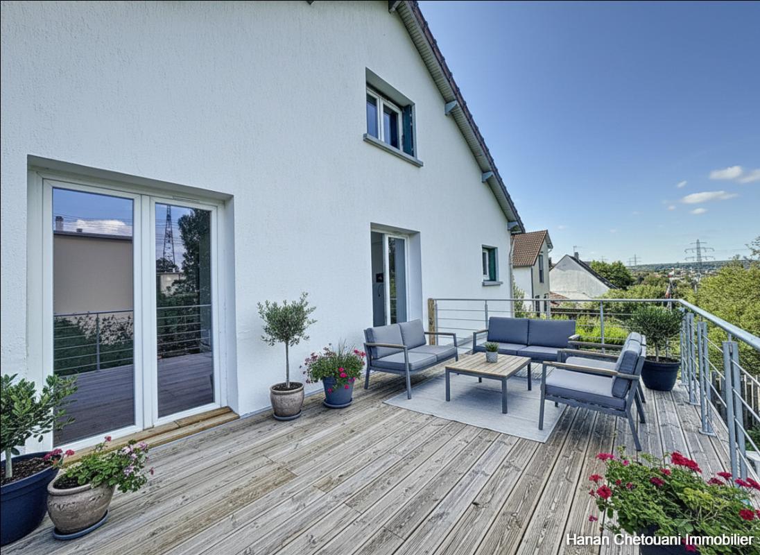 IGNY Grande maison indépendante avec dépendance pro et garage haute capacité 3m hauteur 5