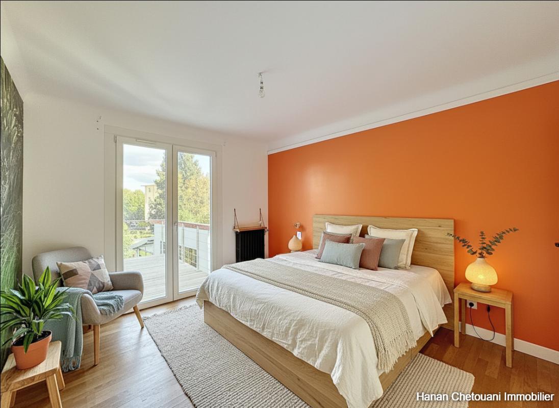 IGNY Grande maison indépendante avec dépendance pro et garage haute capacité 3m hauteur 6