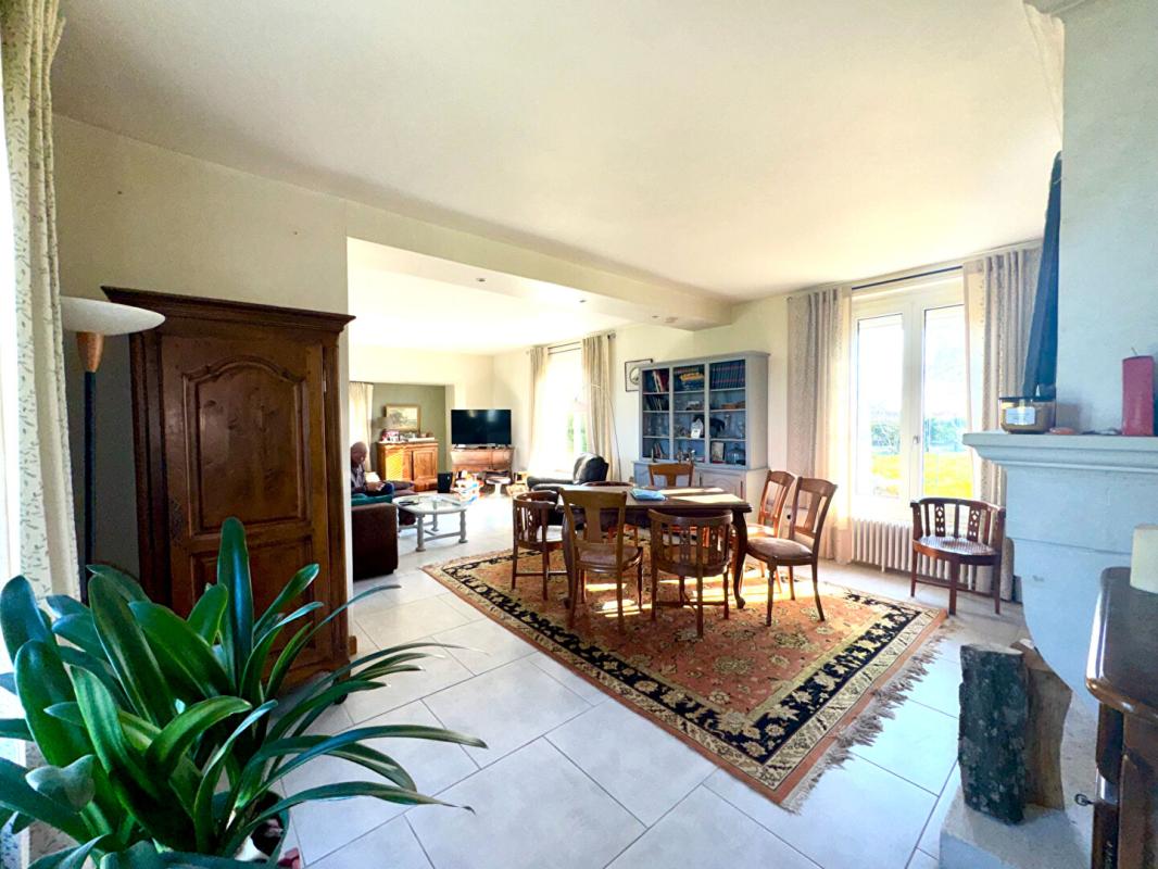 LONGPONT Maison Longpont 180 m2 5