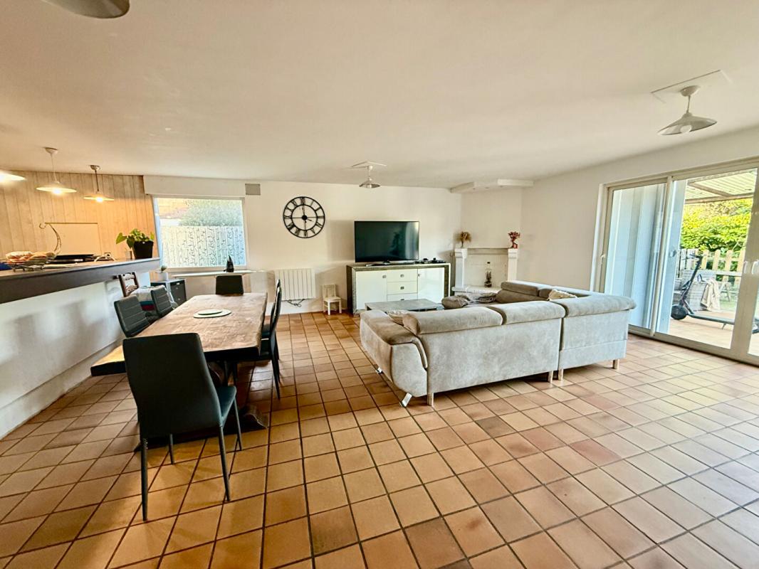 AUREILHAN Maison Aureilhan 7 pièce(s) 180 m2 16