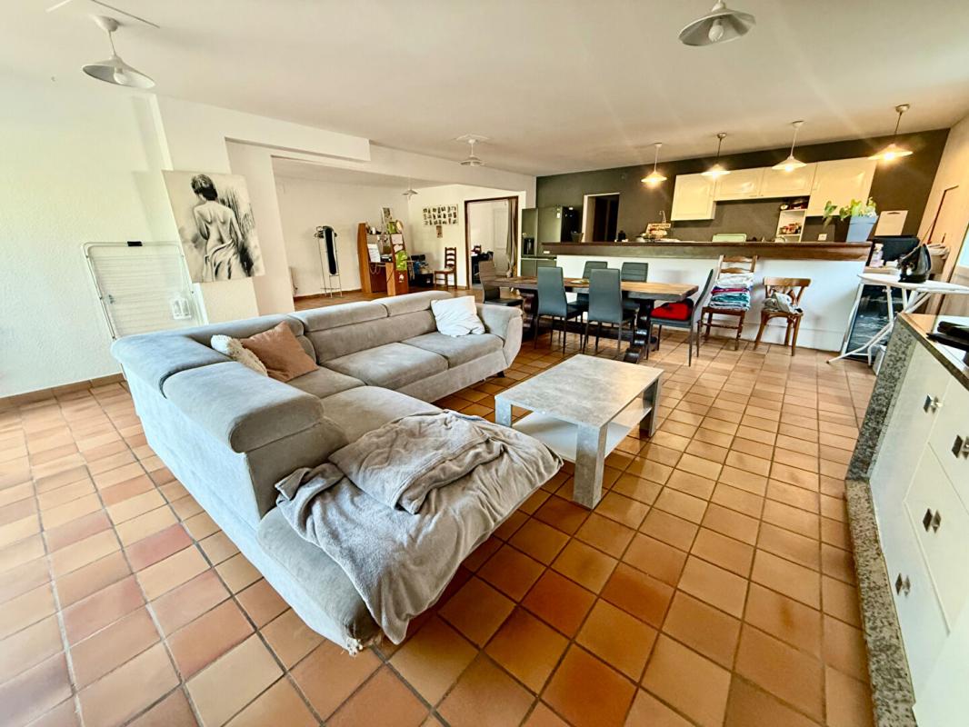 AUREILHAN Maison Aureilhan 7 pièce(s) 180 m2 18