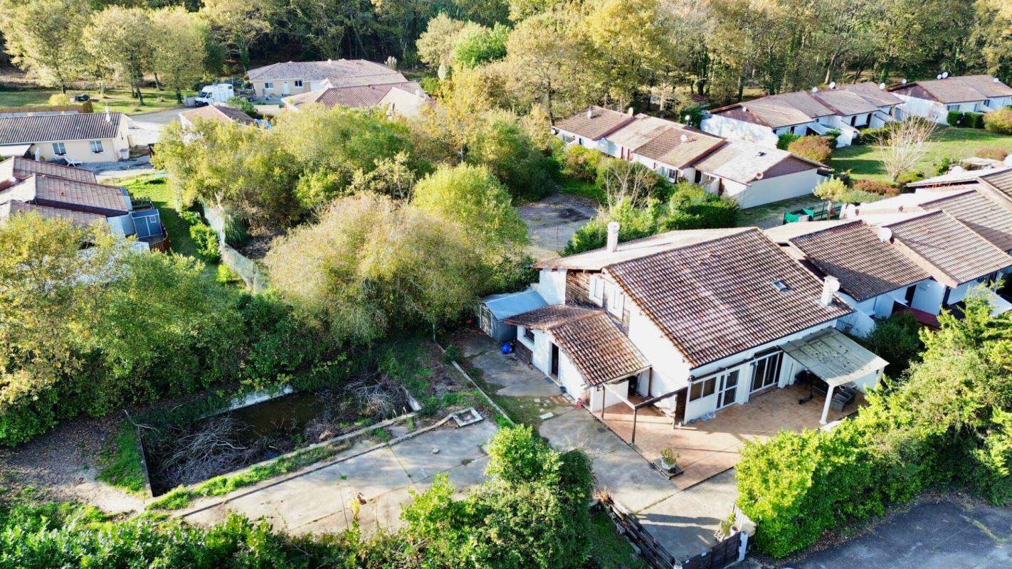 AUREILHAN Maison Aureilhan 7 pièce(s) 180 m2 3