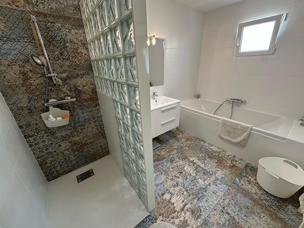 COURNONTERRAL Villa contemporaine entre Pignan et Cournonterral 16