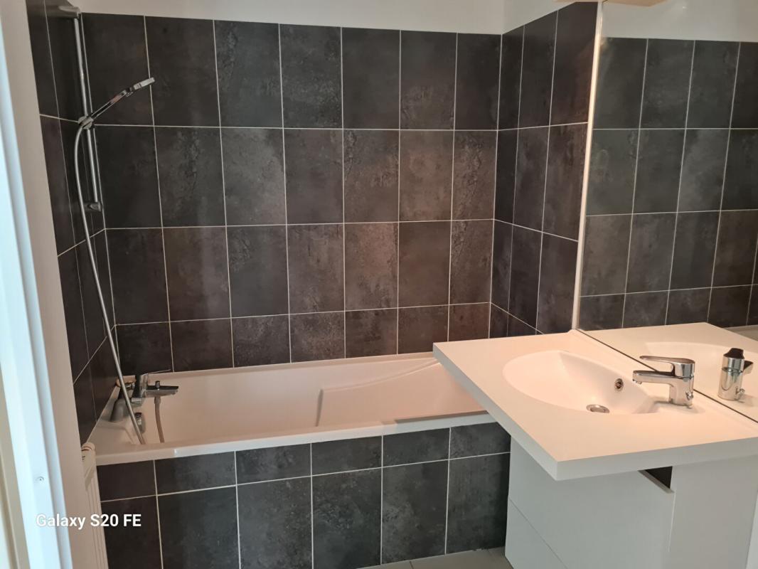 SAINT-OUEN-L'AUMONE Appartement Saint Ouen L Aumone 4 pièces 5