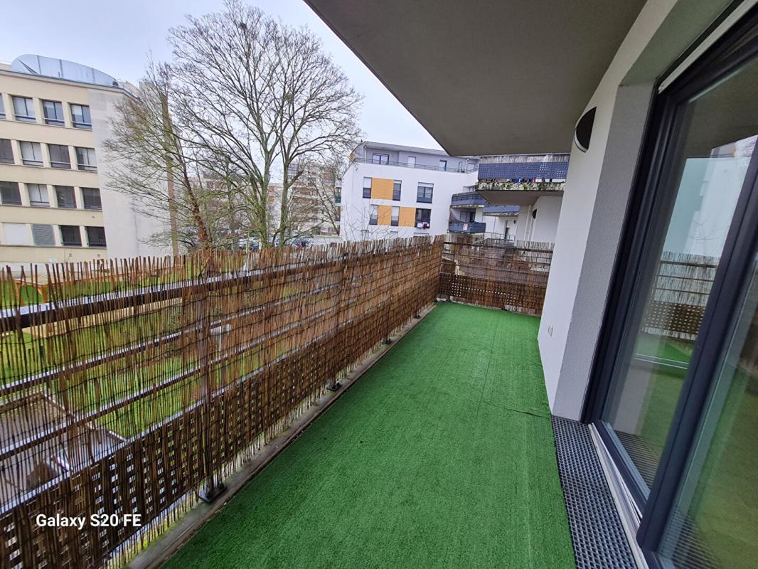 SAINT-OUEN-L'AUMONE Appartement Saint Ouen L Aumone 4 pièces 6