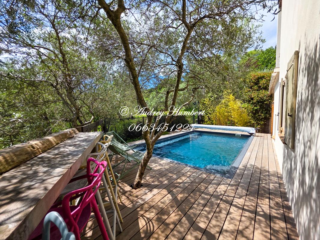 VILLENEUVE Villeneuve , Maison de charme, 156 m²  avec vue panoramique et piscine sur 1000 m² plantés d'oliviers 3