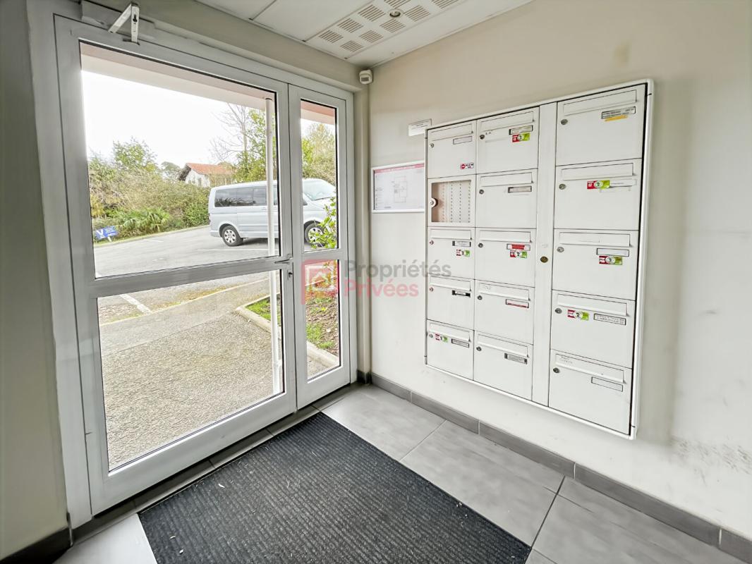 HENDAYE Charmant T2 lumineux avec grande terrasse sud et parking ? Résidence sécurisée 9