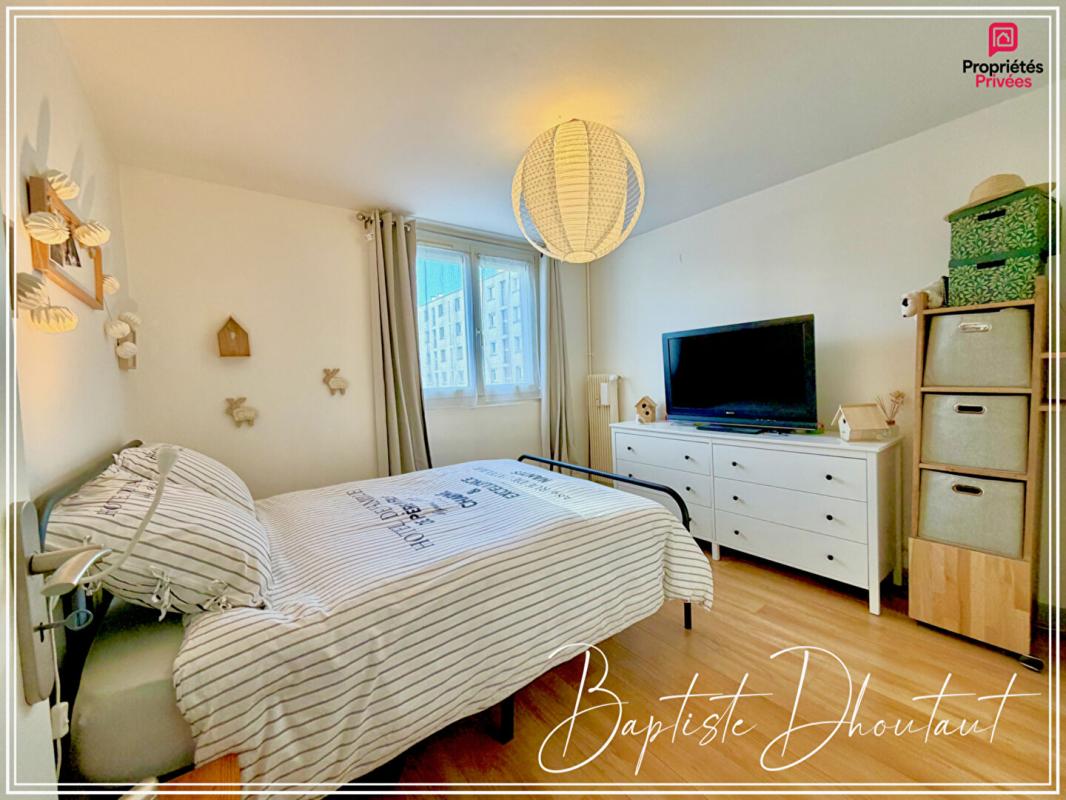 BESANCON APPARTEMENT FAMILIAL T4/T5 DE 84 m² 8