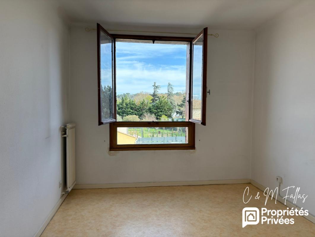 ORANGE Appartement T3 lumineux 70 m² - Cave + parking fermé à Orange 11