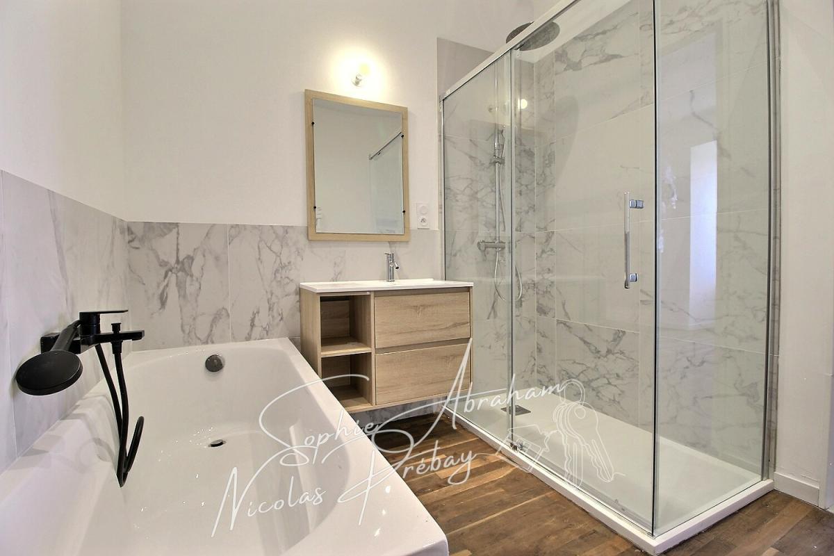 VOVES Maison de ferme entièrement rénovée, charme, confort et nature ! 12